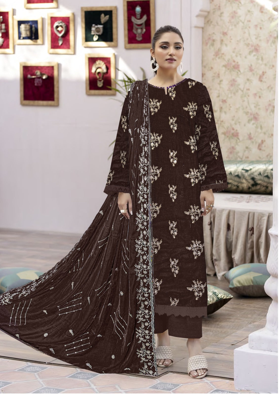 Velvet Embridery Suit #08